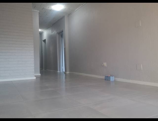 3 BEDROOM APARTMENT FOR SALE IN WINDSOR WEST